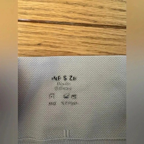 Unbranded - Scrunch Butt Compression Biker/Undershort Shorts - Picture 2 of 4